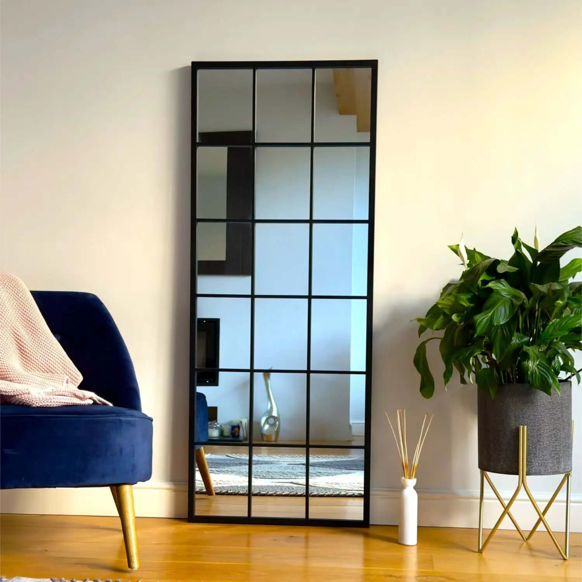 Kyō Lattice Grid Mirror - Elegant Black Metal, 150cm x 60cm, Timeless Decor Accent
