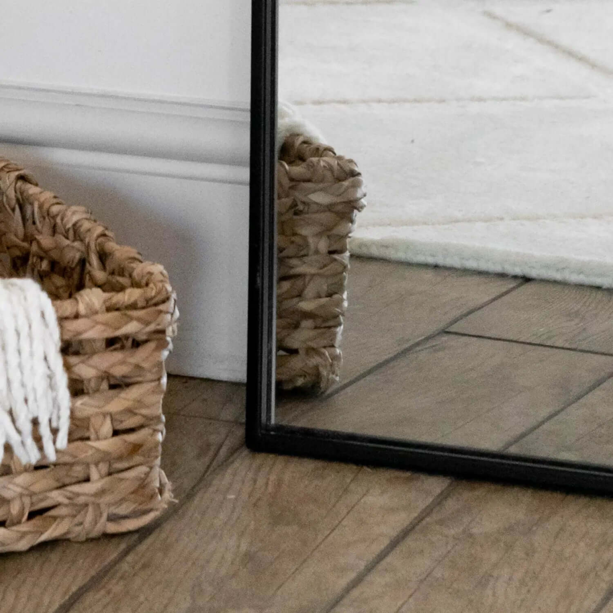 Yōko Full Length Black Metal Arch Mirror - Elegant Reflection, Modern Design