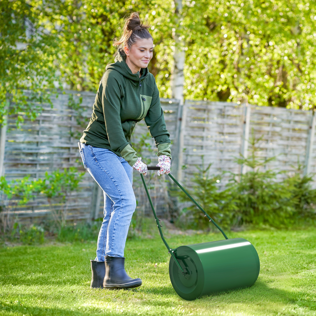 Ultimate Heavy-Duty Lawn Roller - Achieve a Flawless Garden Finish!