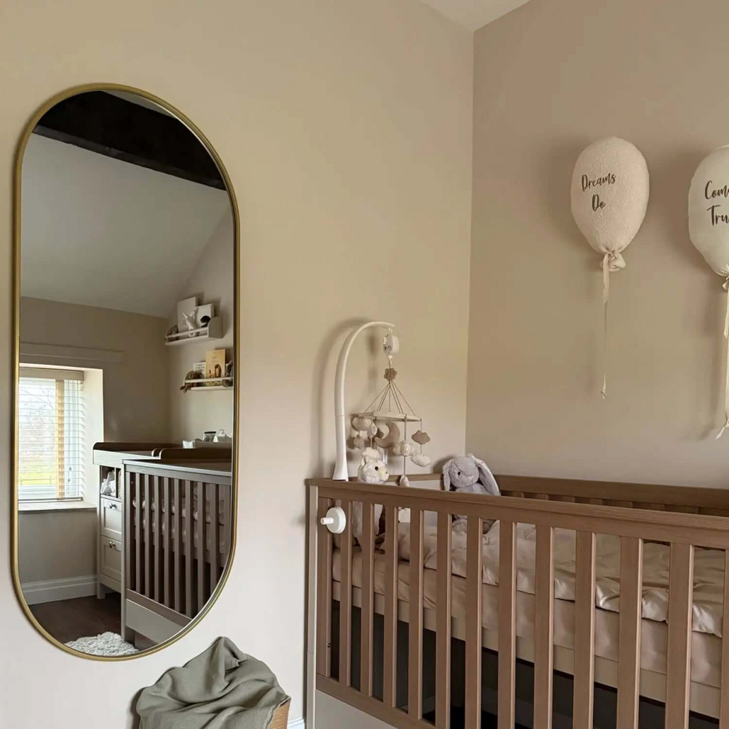 Emi Gold Metal Oval Mirror - Luxe Full-Length Design for Modern Spaces