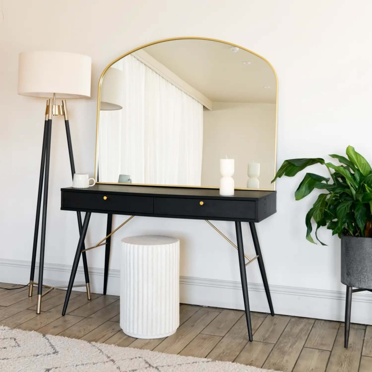 Yōko Gold Metal Gentle Arch Mirror - Elegant 95cm x 120cm Statement Piece