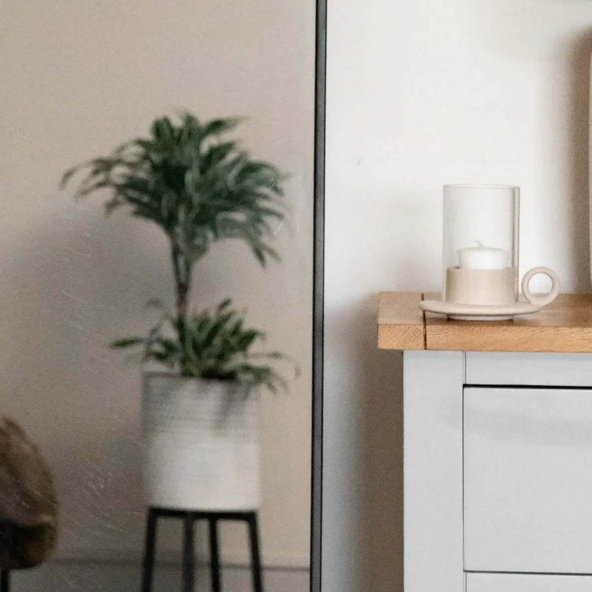 Emi Sleek Black Oval Mirror - 150cm x 60cm | Modern Elegance for Any Space