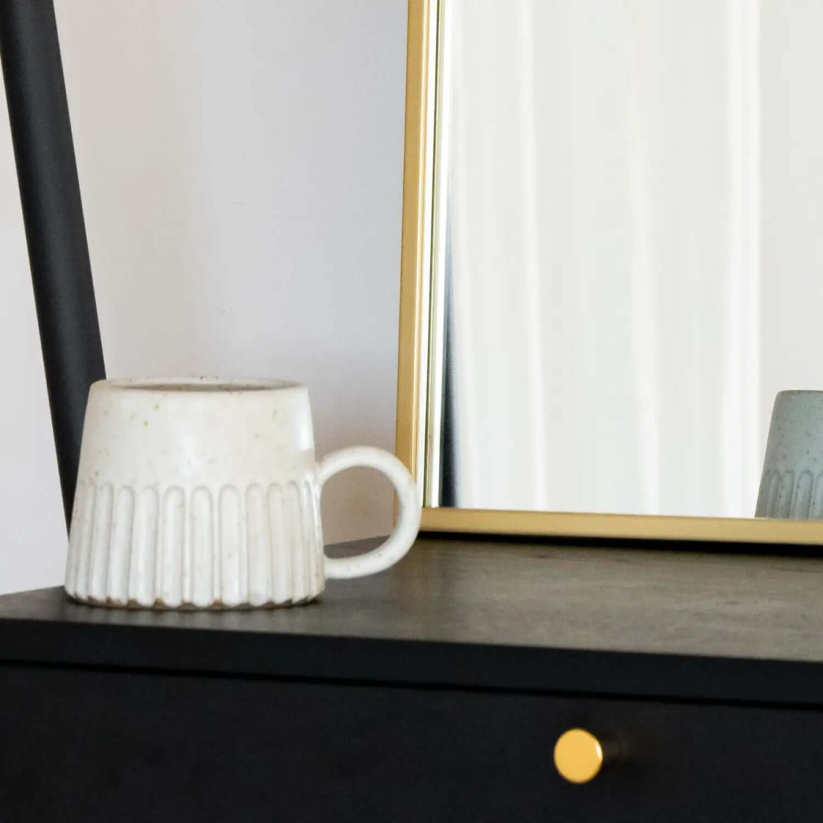 Yōko Gold Metal Gentle Arch Mirror - Elegant 95cm x 120cm Statement Piece