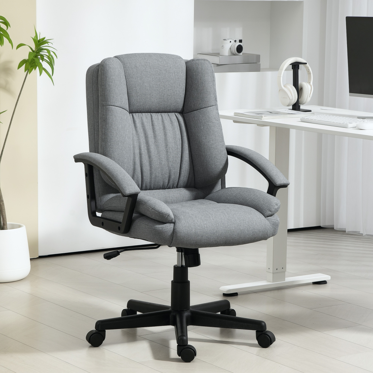Ergonomic HOMCOM Swivel Office Chair - Comfortable Grey Mid Back with Armrests