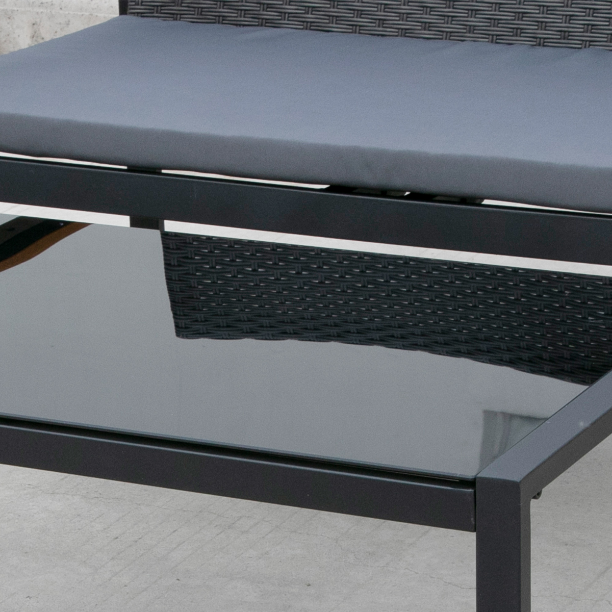 4-Seater Outdoor PE Rattan Table and Chairs Set Black