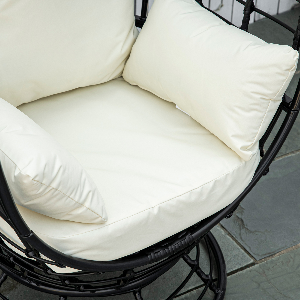 Swivel Egg Chair Rattan Outdoor Chair with Cushion for Patio Black