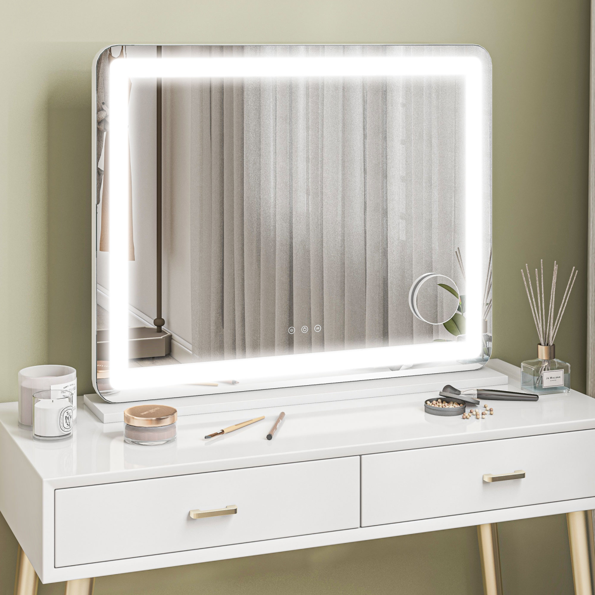 HOMCOM Vanity Mirror with Lights, 10X Magnifying, USB Charging Port, White